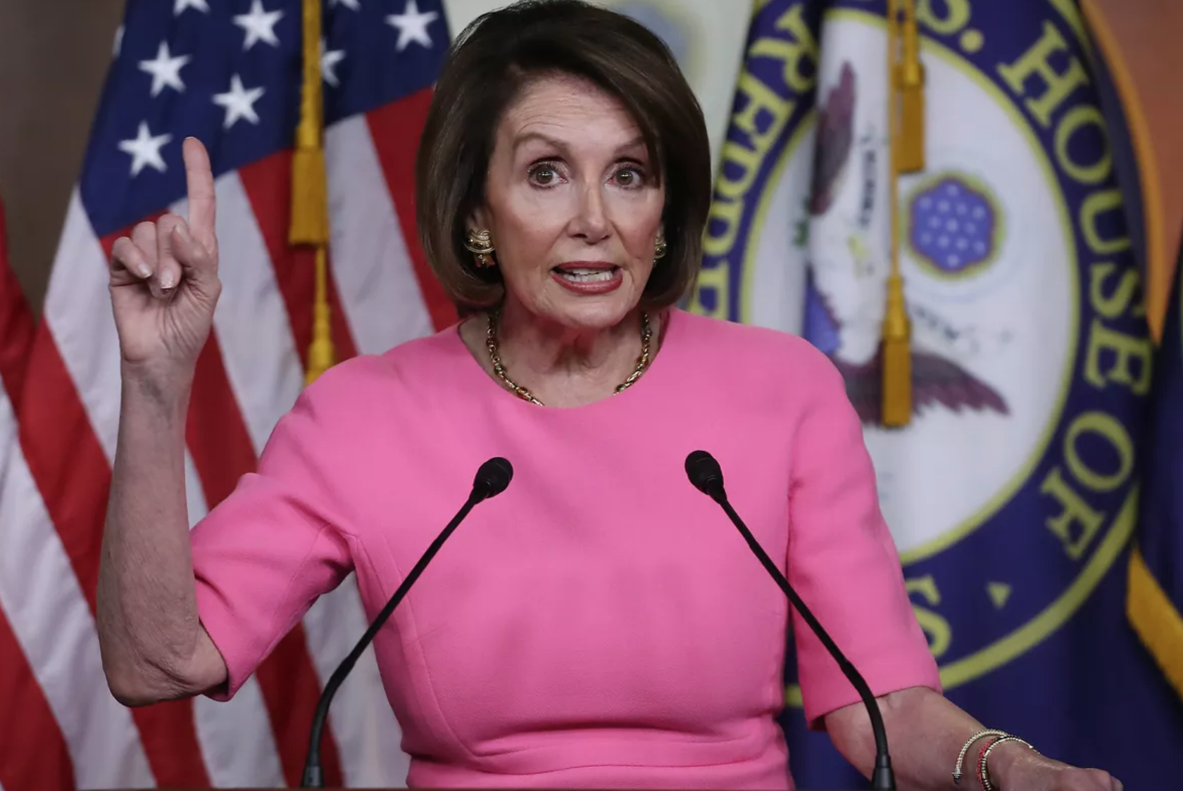 Come Nancy Pelosi vuole cancellare “padre” e “madre” 1